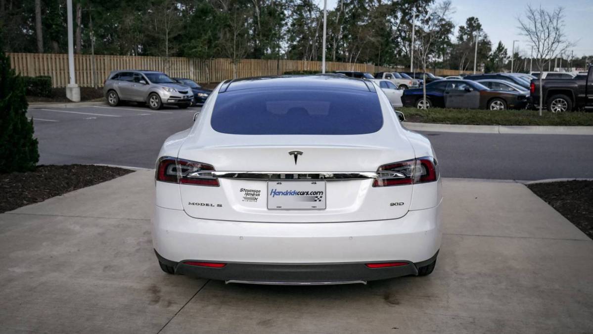 2016 Tesla Model S 5YJSA1E25GF128350