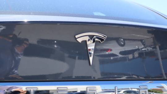 2018 Tesla Model S 5YJSA1E20JF258396