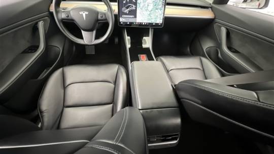 2018 Tesla Model 3 5YJ3E1EA7JF048555