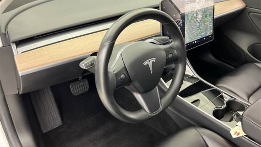 2018 Tesla Model 3 5YJ3E1EA7JF048555