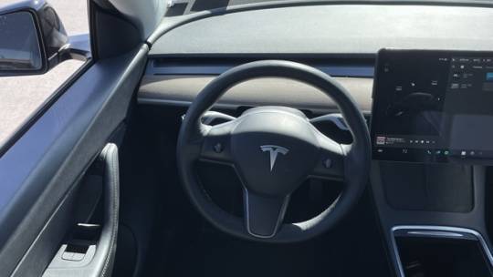 2021 Tesla Model Y 5YJYGDEE2MF297306