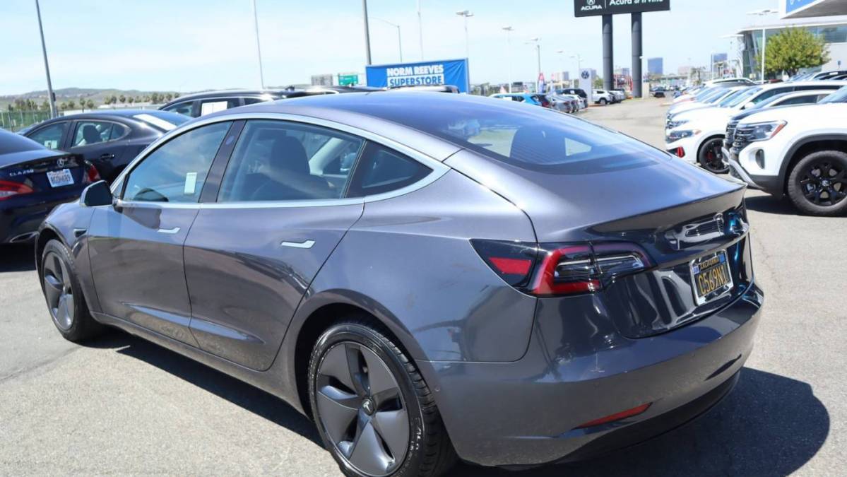 2018 Tesla Model 3 5YJ3E1EAXJF039980