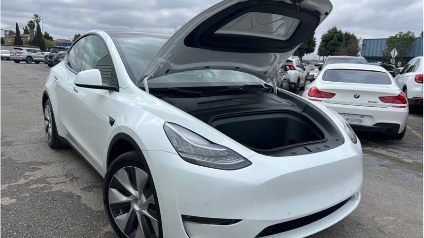 2021 Tesla Model Y 5YJYGDEE8MF145594