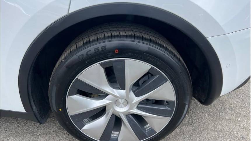 2021 Tesla Model Y 5YJYGDEE8MF145594