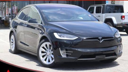 2018 Tesla Model X 5YJXCAE21JF122262