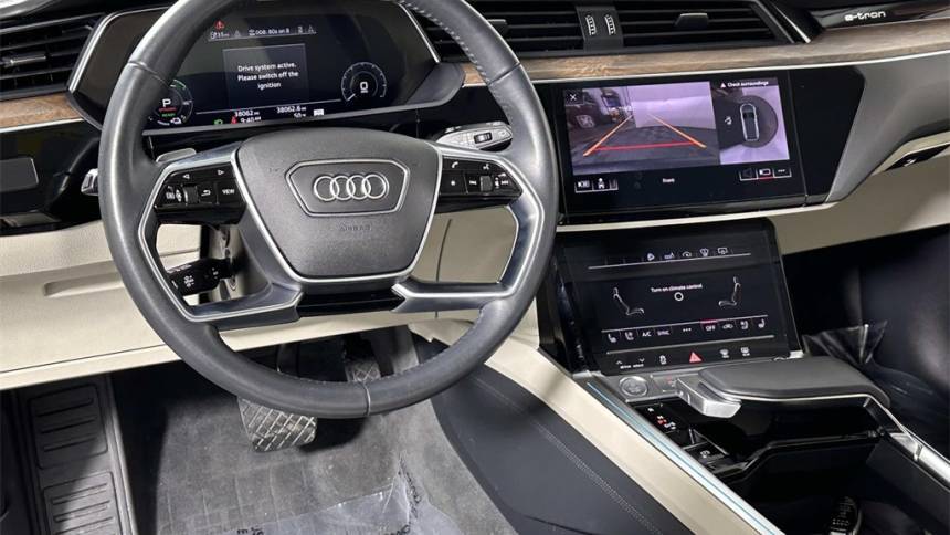 2019 Audi e-tron WA1VAAGE9KB022834