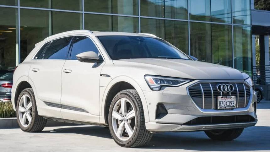 2019 Audi e-tron WA1LAAGE8KB022430