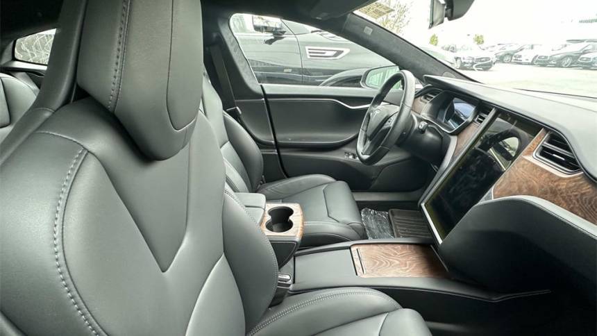 2018 Tesla Model S 5YJSA1E21JF295232