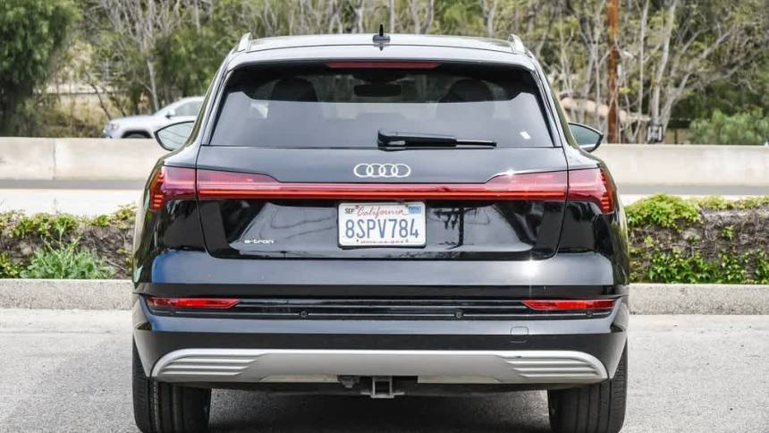 2019 Audi e-tron WA1VAAGE4KB024314