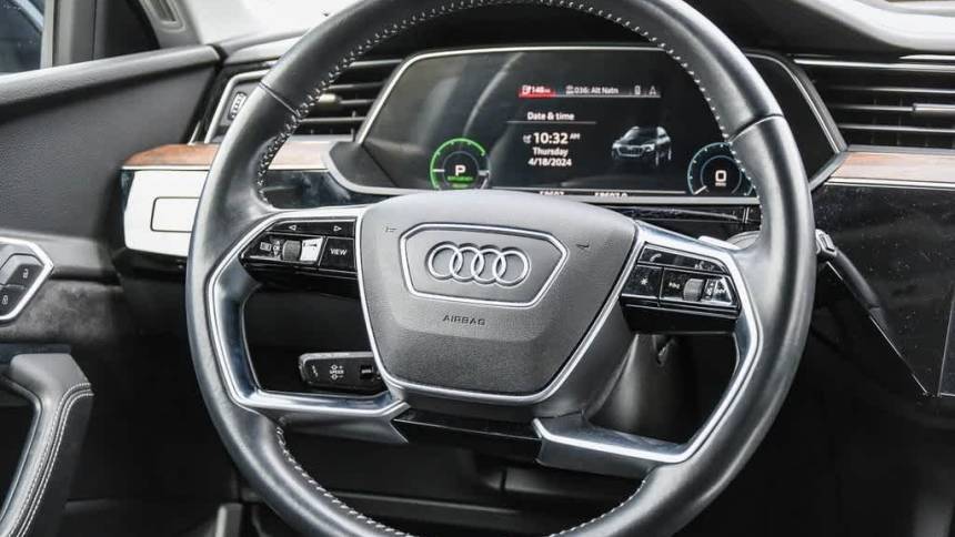 2019 Audi e-tron WA1VAAGE4KB024314