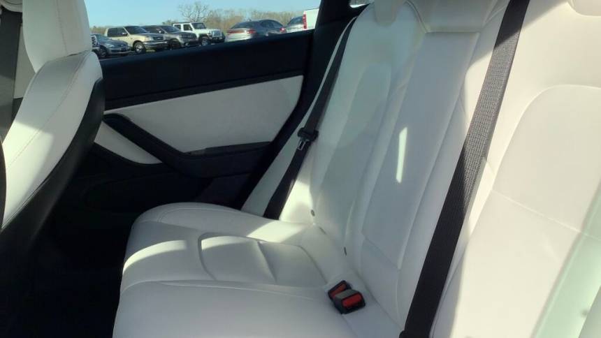 2020 Tesla Model 3 5YJ3E1EA3LF645947