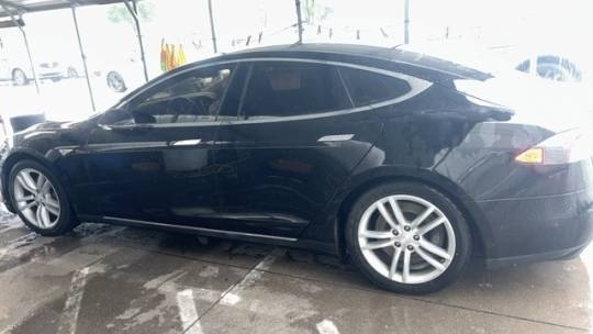 2014 Tesla Model S 5YJSA1H17EFP56264