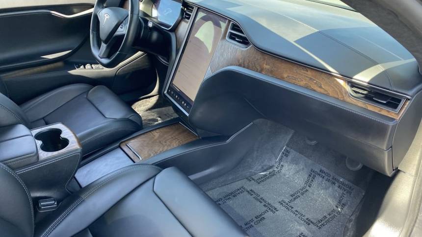 2019 Tesla Model S 5YJSA1E20KF307128