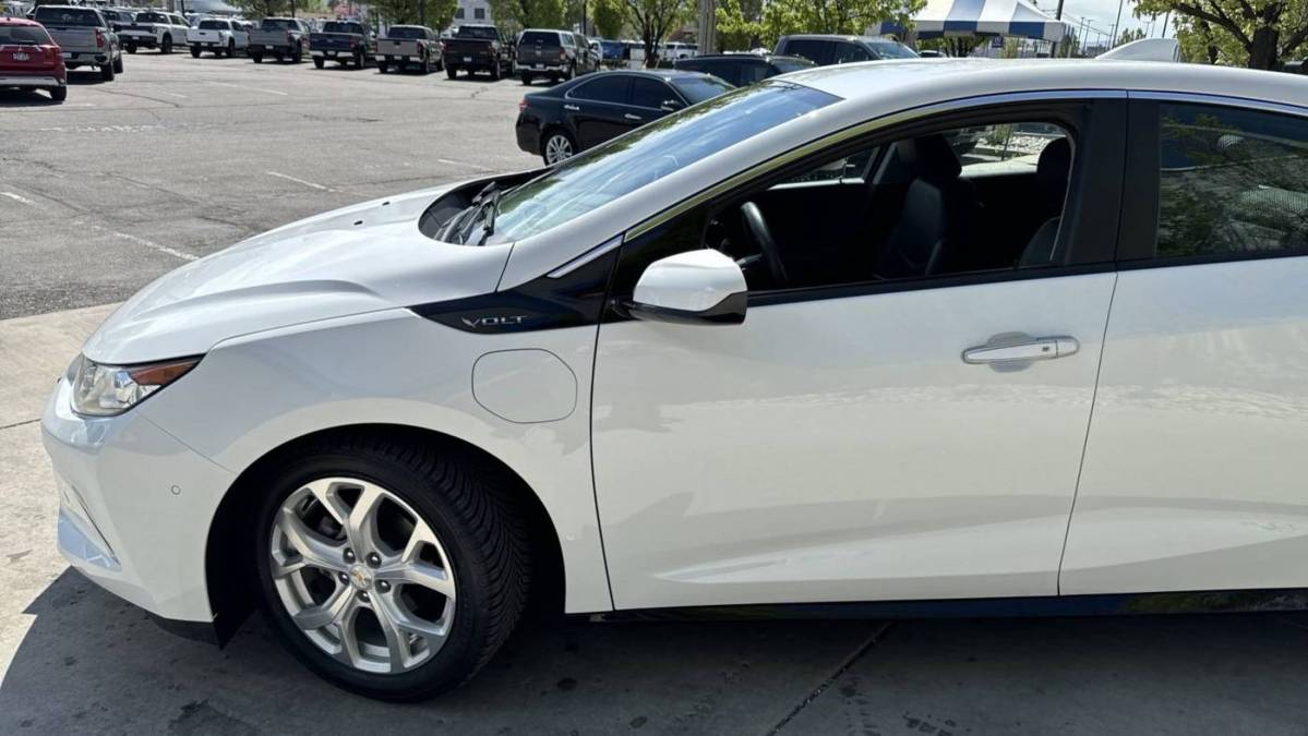 2018 Chevrolet VOLT 1G1RB6S52JU156914