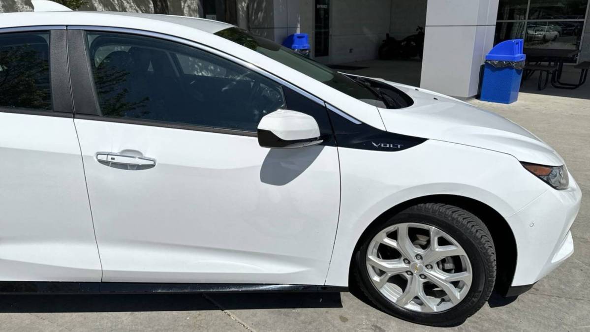 2018 Chevrolet VOLT 1G1RB6S52JU156914