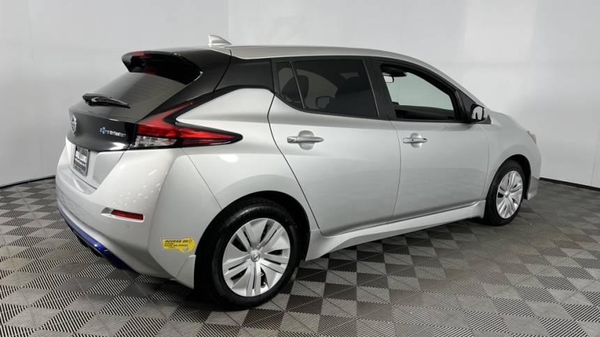 2022 Nissan LEAF 1N4AZ1BV1NC561411