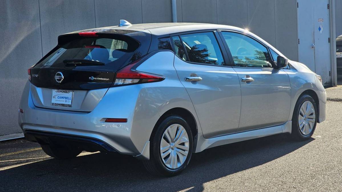 2022 Nissan LEAF 1N4AZ1BV0NC555860