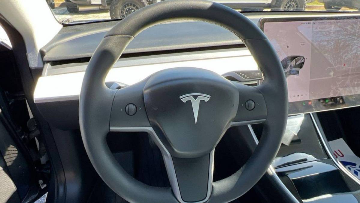 2020 Tesla Model 3 5YJ3E1EB1LF639489