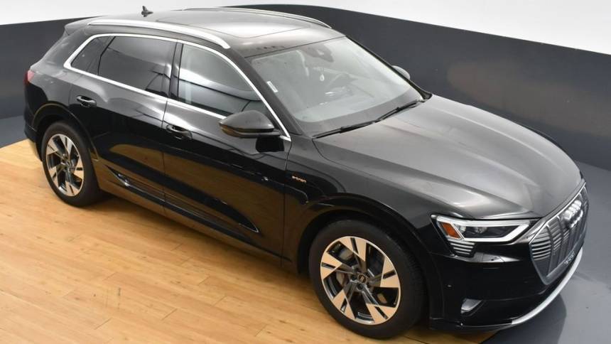 2021 Audi e-tron WA1LAAGEXMB027115