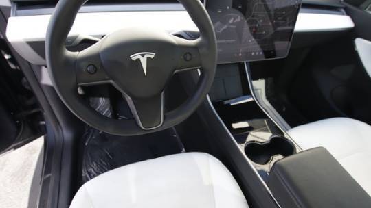 2020 Tesla Model Y 5YJYGDEE4LF018808