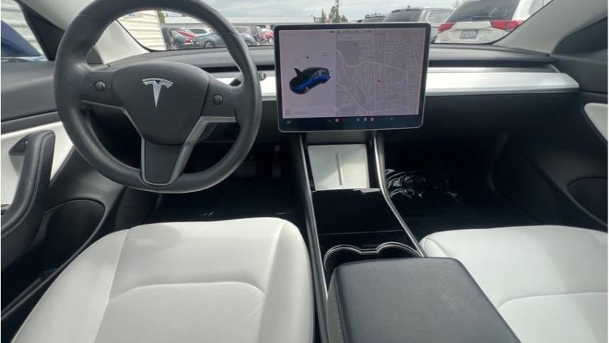 2020 Tesla Model 3 5YJ3E1EAXLF662714