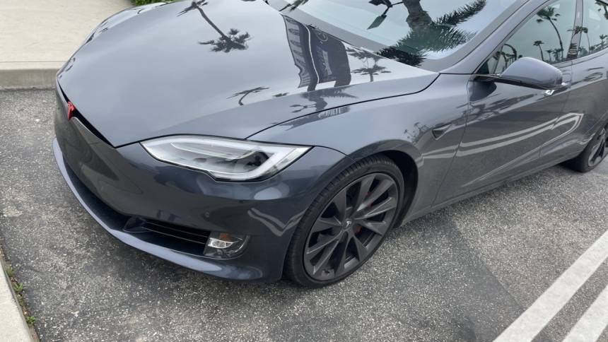 2018 Tesla Model S 5YJSA1E40JF274387