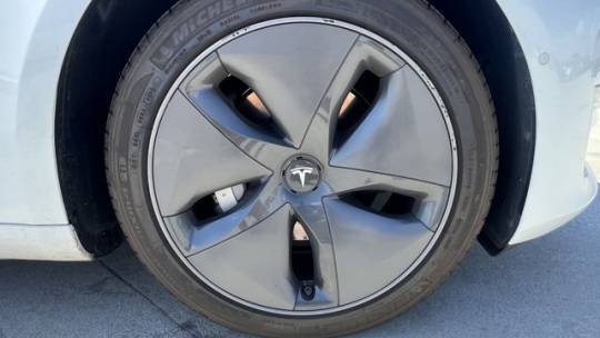 2019 Tesla Model 3 5YJ3E1EA0KF504008