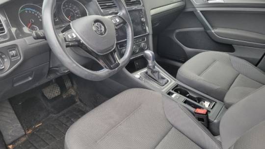 2019 Volkswagen e-Golf WVWKR7AU3KW915658