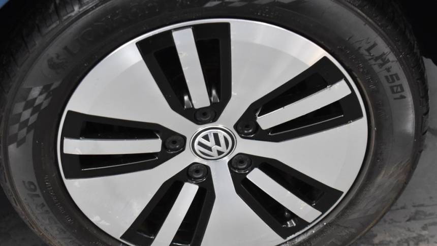 2016 Volkswagen e-Golf WVWKP7AU1GW903960