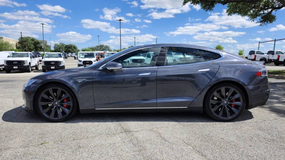 2015 Tesla Model S 5YJSA1H45FF091988