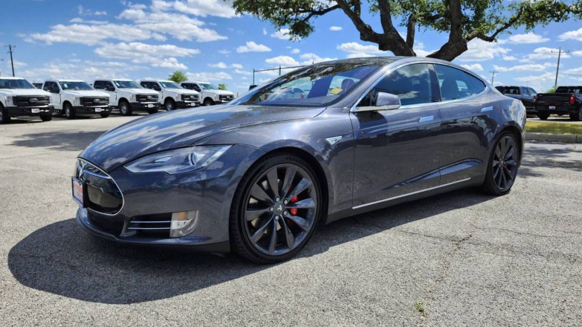 2015 Tesla Model S 5YJSA1H45FF091988