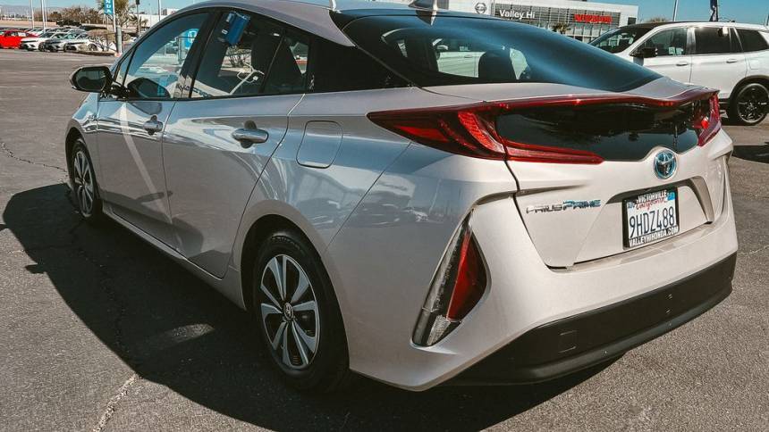 2018 Toyota Prius Prime JTDKARFP3J3100365