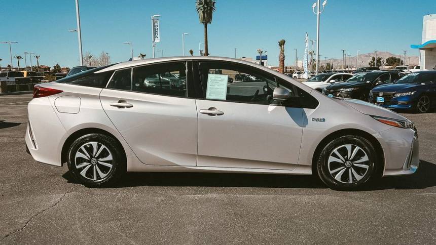 2018 Toyota Prius Prime JTDKARFP3J3100365