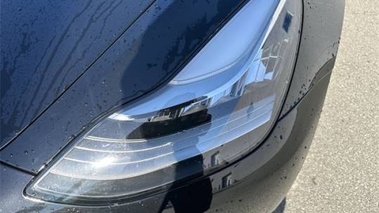 2018 Tesla Model 3 5YJ3E1EA1JF030326