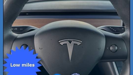 2020 Tesla Model Y 5YJYGDEE5LF009518