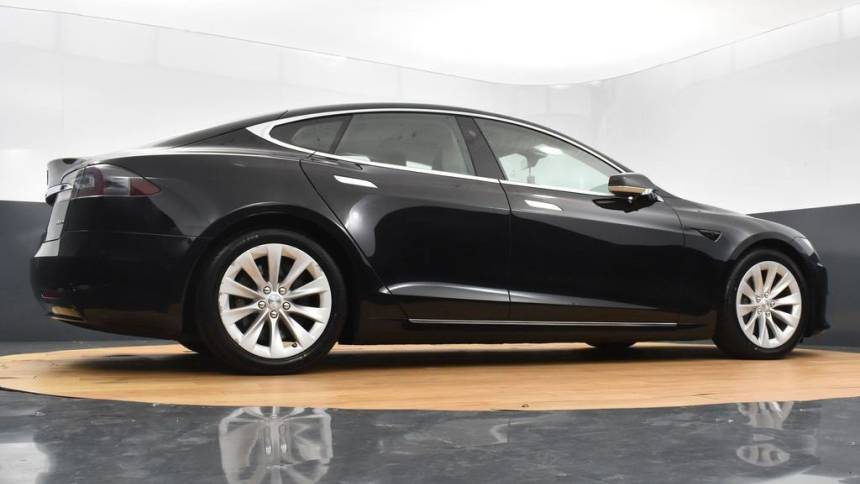 2016 Tesla Model S 5YJSA1E23GF168250