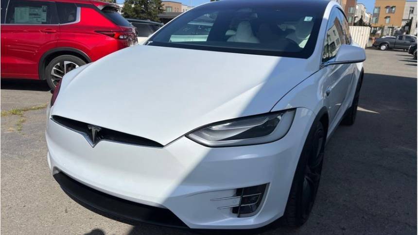 2018 Tesla Model X 5YJXCAE21JF134959