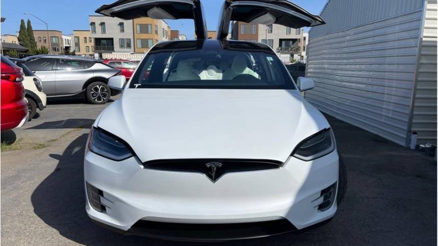 2018 Tesla Model X 5YJXCAE21JF134959