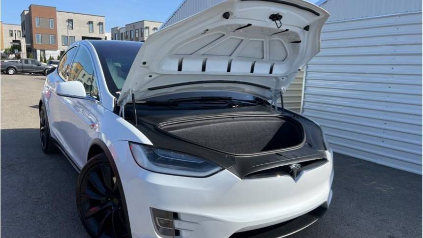 2018 Tesla Model X 5YJXCAE21JF134959