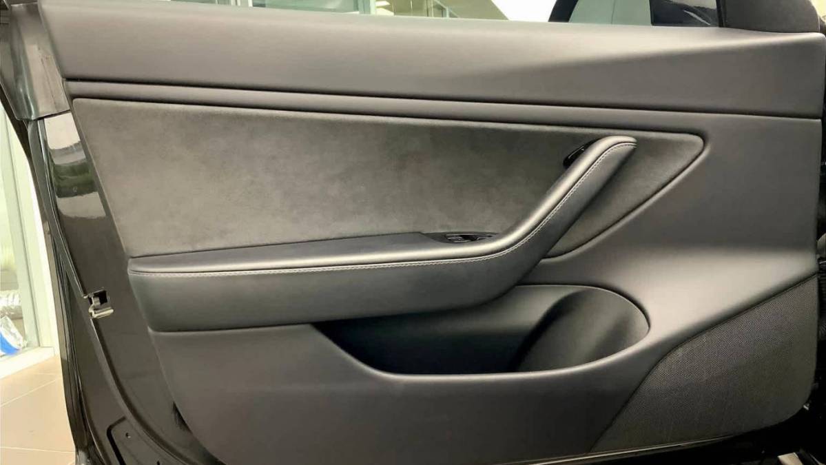 2019 Tesla Model 3 5YJ3E1EB1KF209637