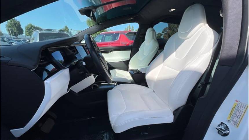 2018 Tesla Model X 5YJXCAE21JF134959