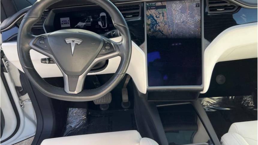 2018 Tesla Model X 5YJXCAE21JF134959