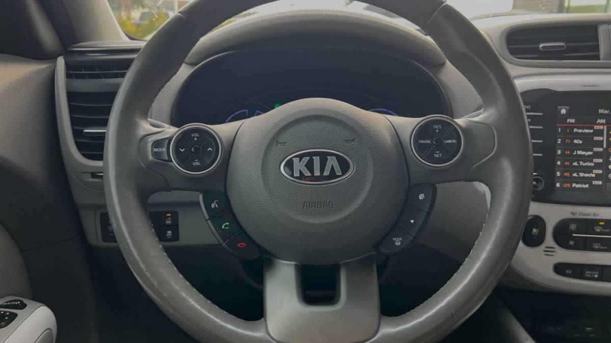 2017 Kia Soul KNDJX3AE2H7021155