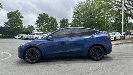 2021 Tesla Model Y 5YJYGDEE2MF094853