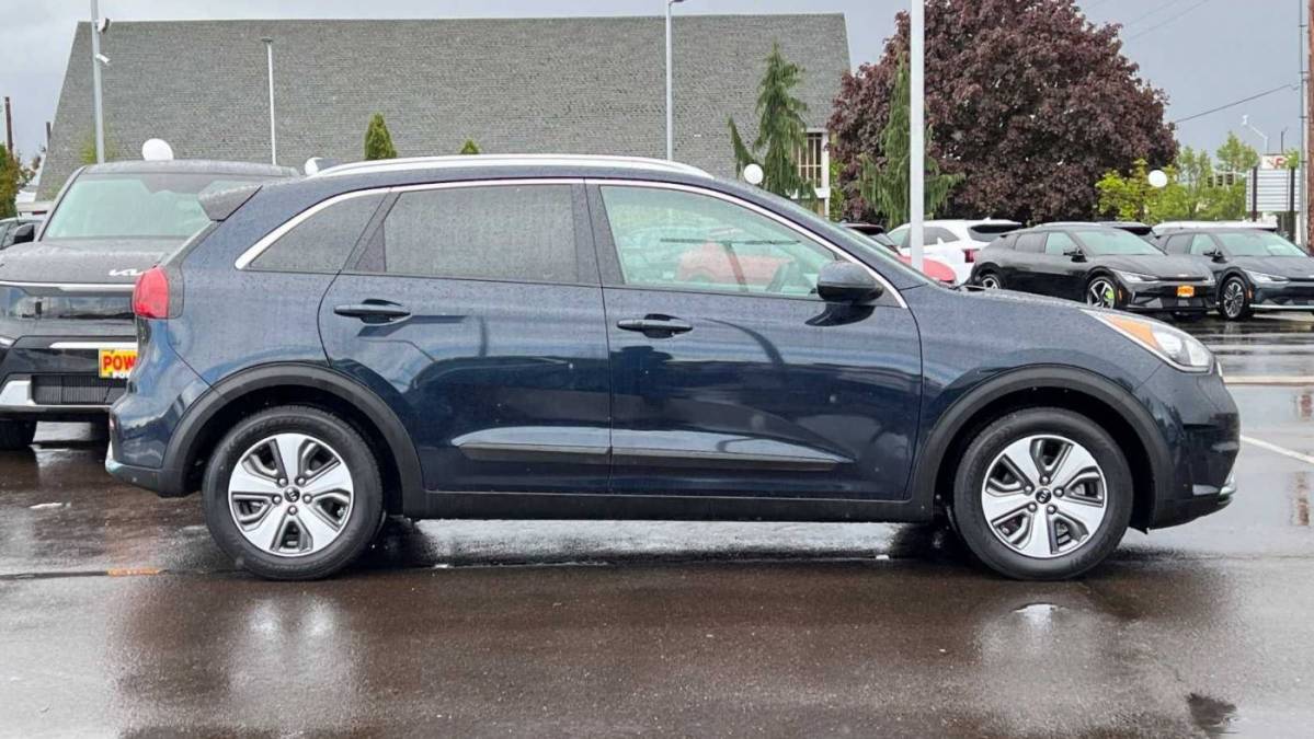 2018 Kia Niro KNDCM3LD9J5203670