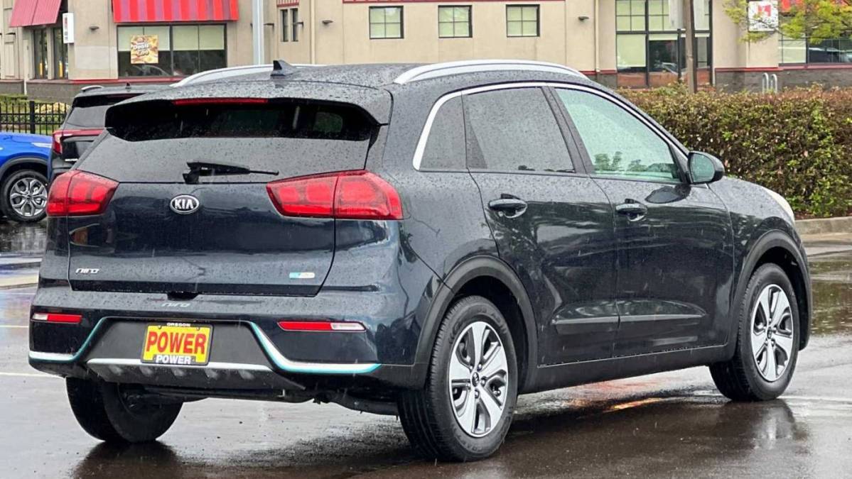 2018 Kia Niro KNDCM3LD9J5203670