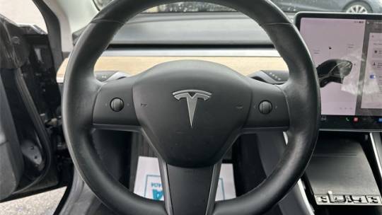 2018 Tesla Model 3 5YJ3E1EB0JF068316