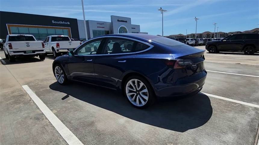 2017 Tesla Model 3 5YJ3E1EA0HF001040