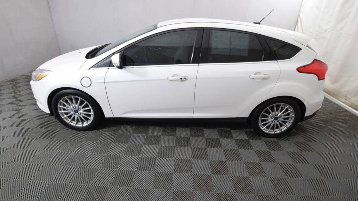 2016 Ford Focus 1FADP3R44GL380639