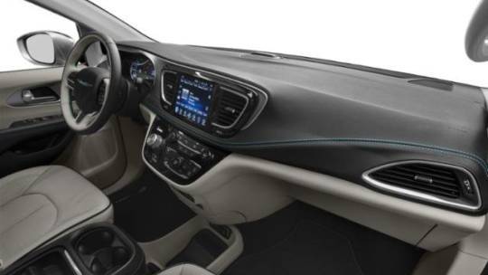 2018 Chrysler Pacifica Hybrid 2C4RC1N73JR140366